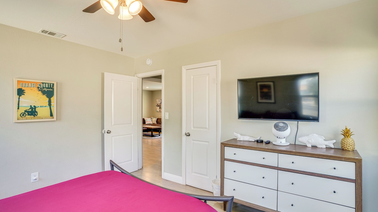 Photo of Bedroom in Northwest Anaheim