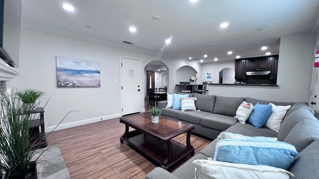 Photo of Livingroom in Southwest Anaheim