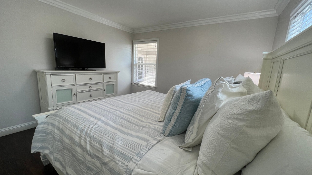 Photo of Bedroom in Hermosa Village