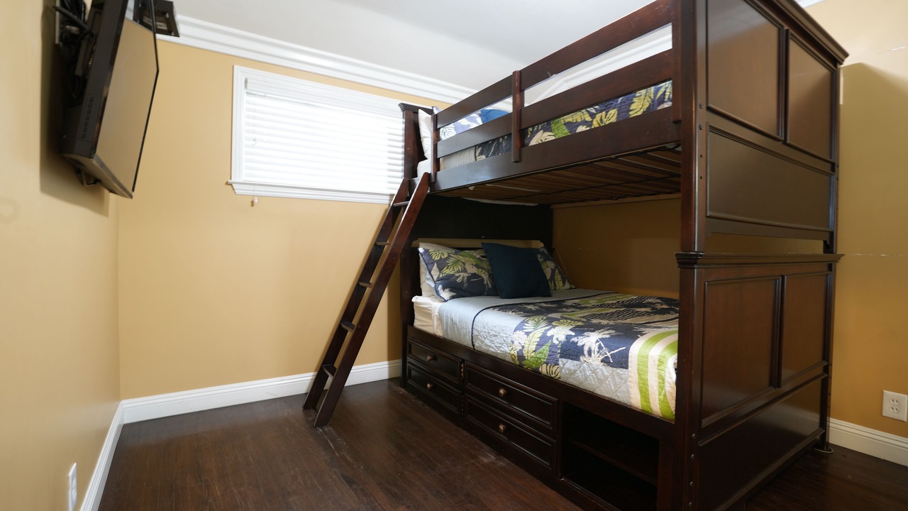 Photo of Bedroom in Hermosa Village