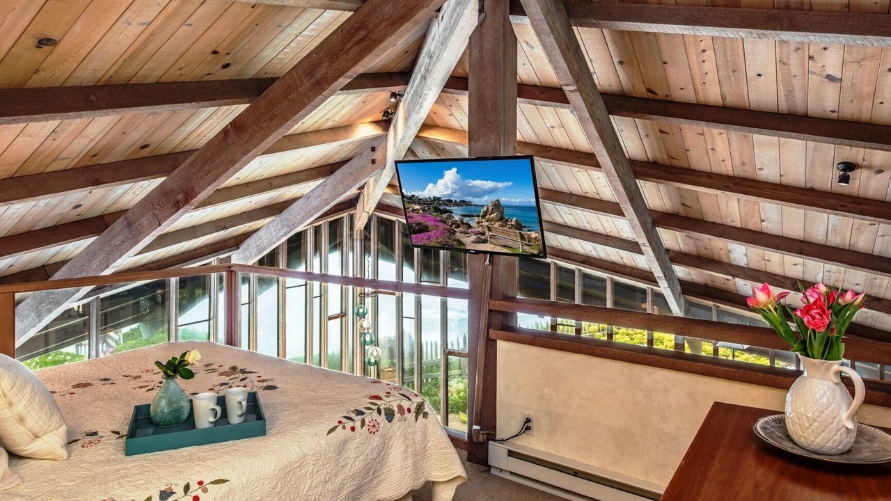 Photo of Bedroom in Carmel Riviera