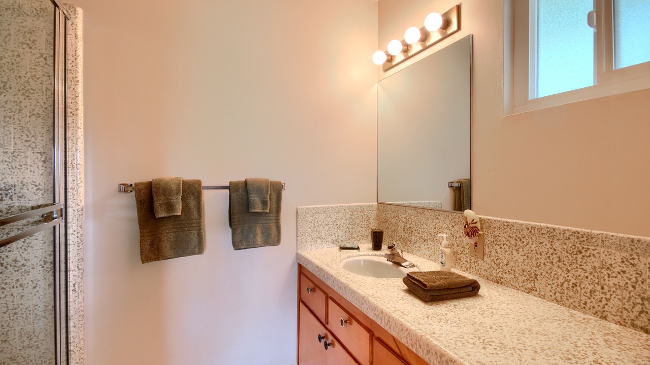 Photo of Bathroom in Happy Hill