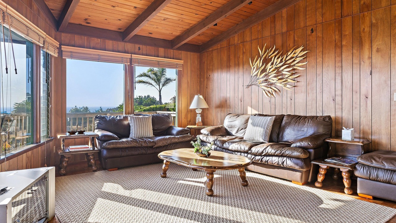 Photo of Livingroom in Happy Hill