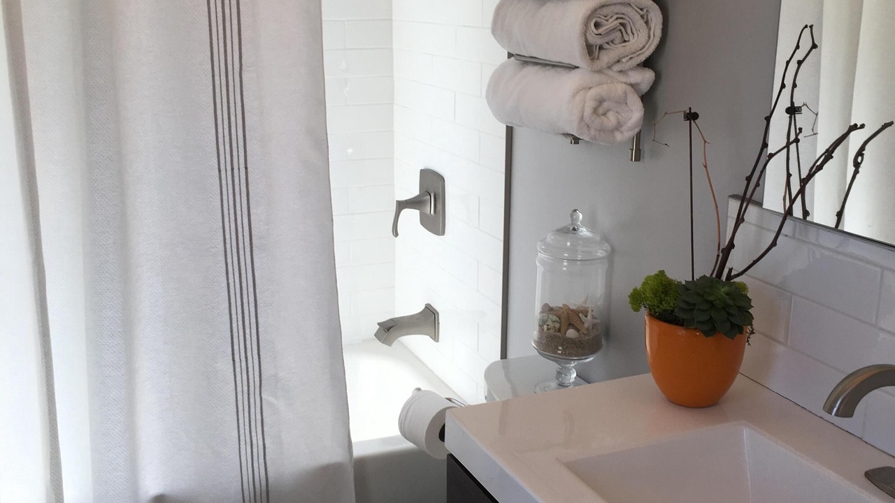 Photo of Bathroom in Huntington Beach