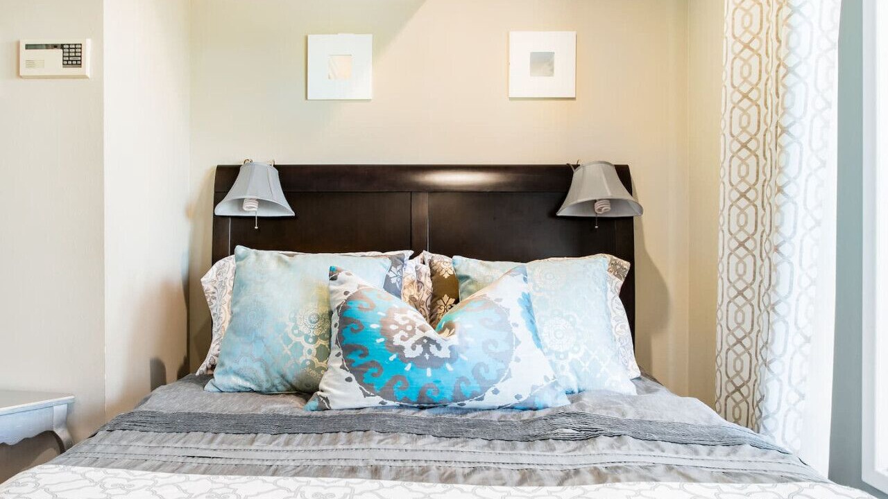Photo of Bedroom in Laguna Beach