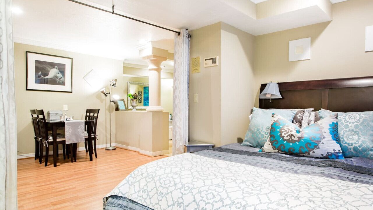 Photo of Bedroom in Laguna Beach