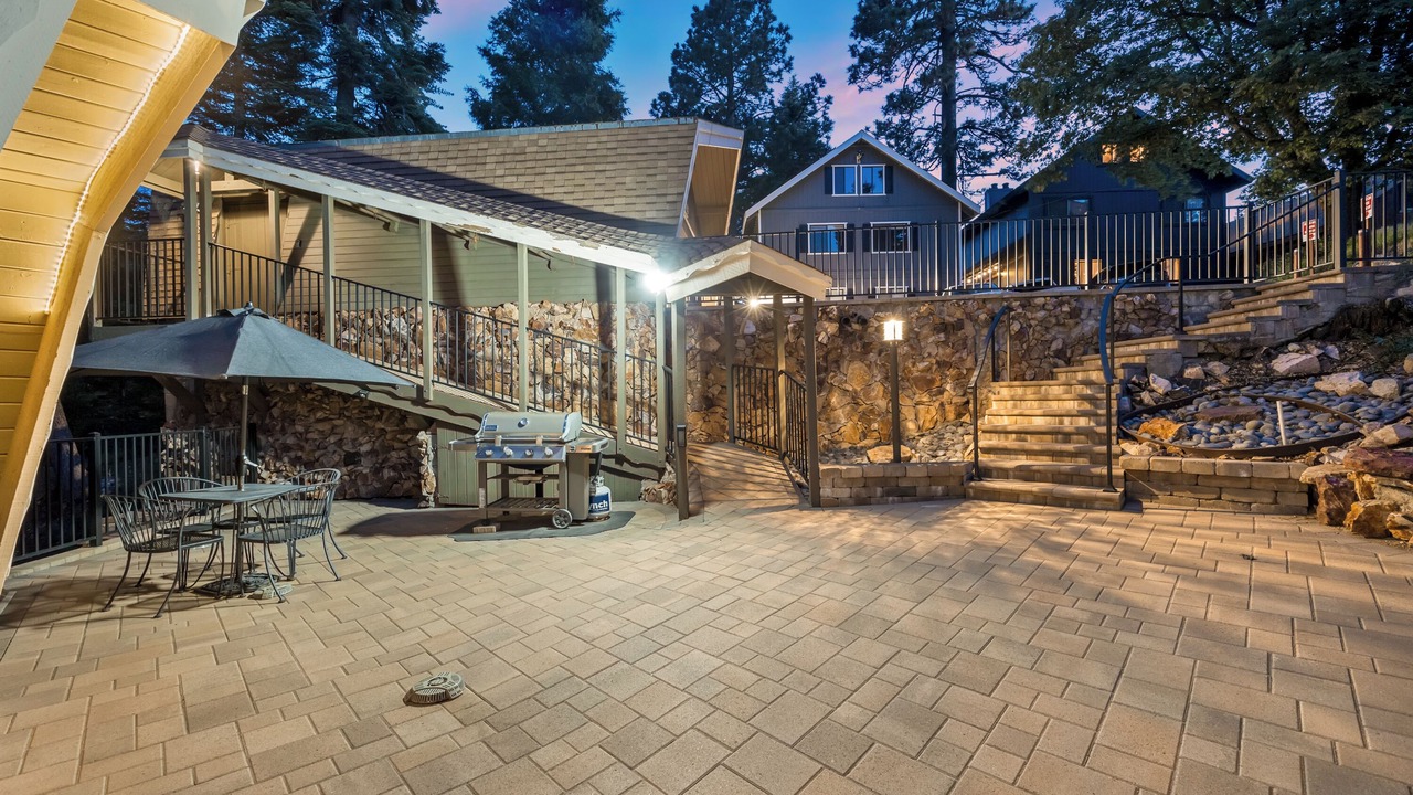 Photo of Outdoor in Arrowhead Villas