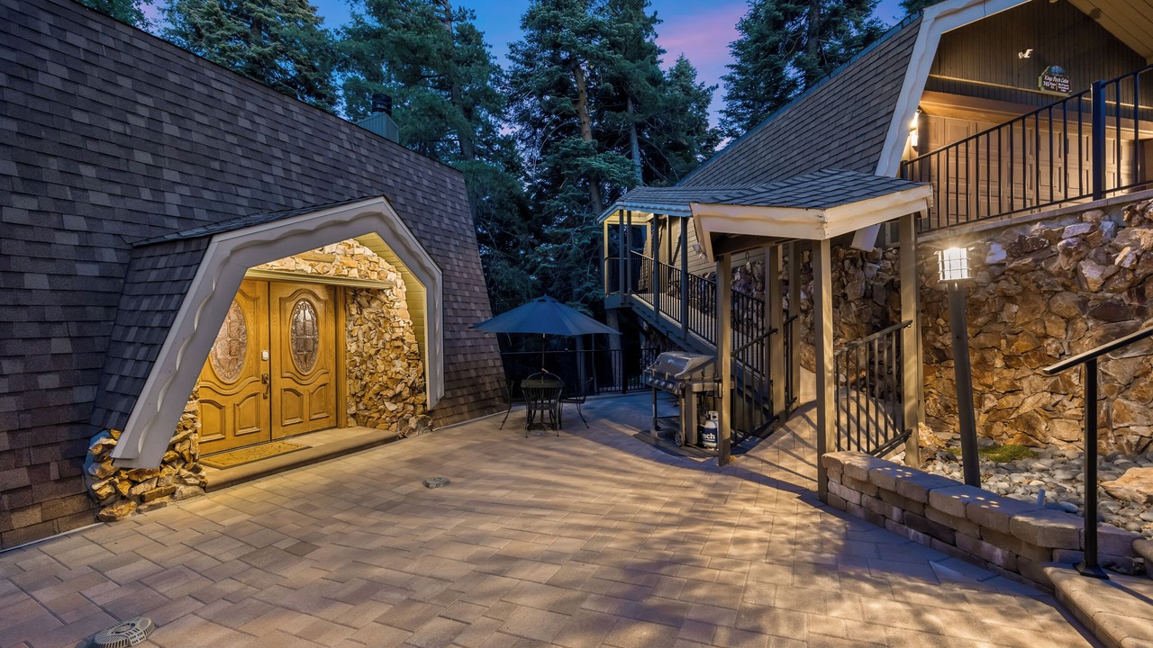 Photo of Outdoor in Arrowhead Villas
