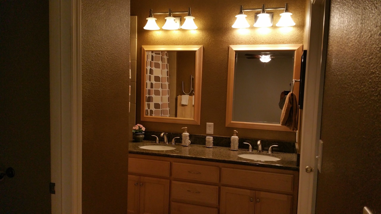 Photo of Bathroom in Groveland