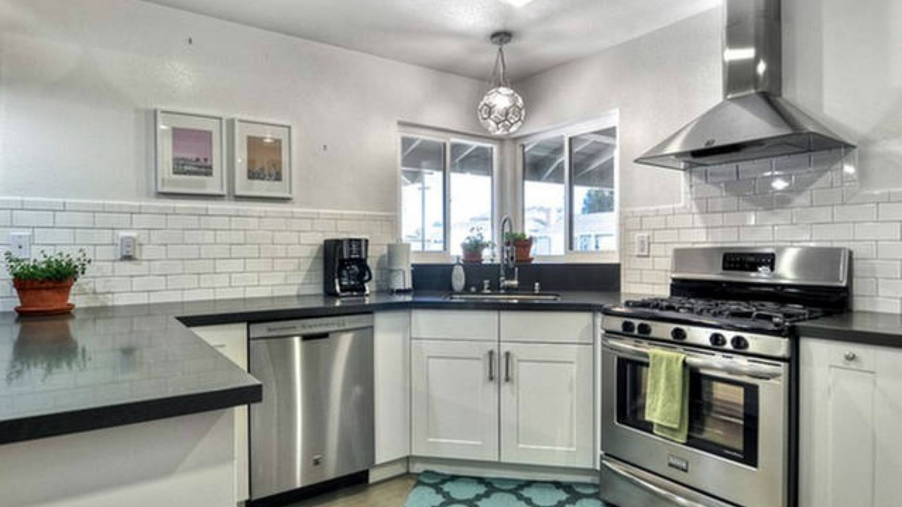 Photo of Kitchen in Hermosa Village