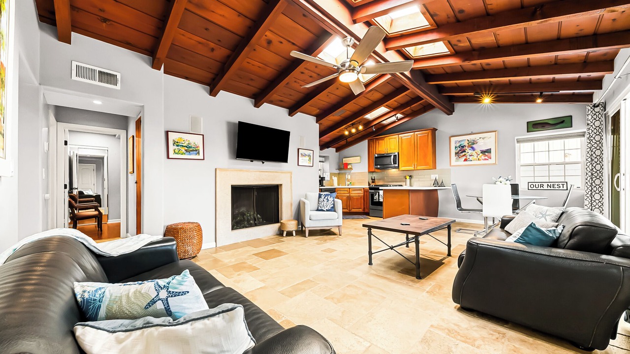 Photo of Livingroom in South Mission Beach