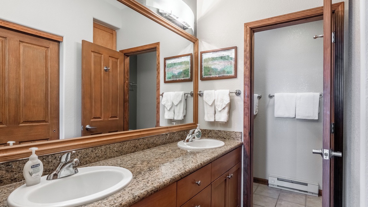 Photo of Bathroom in Mammoth Lakes