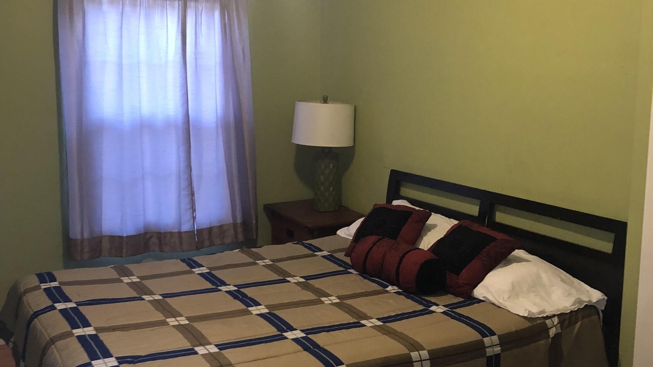 Photo of Bedroom in Burbank