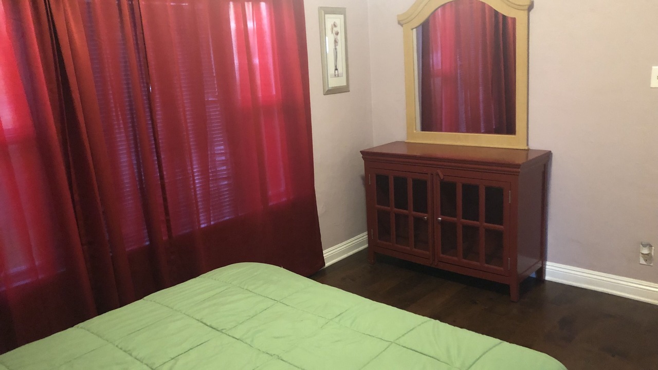Photo of Bedroom in Burbank