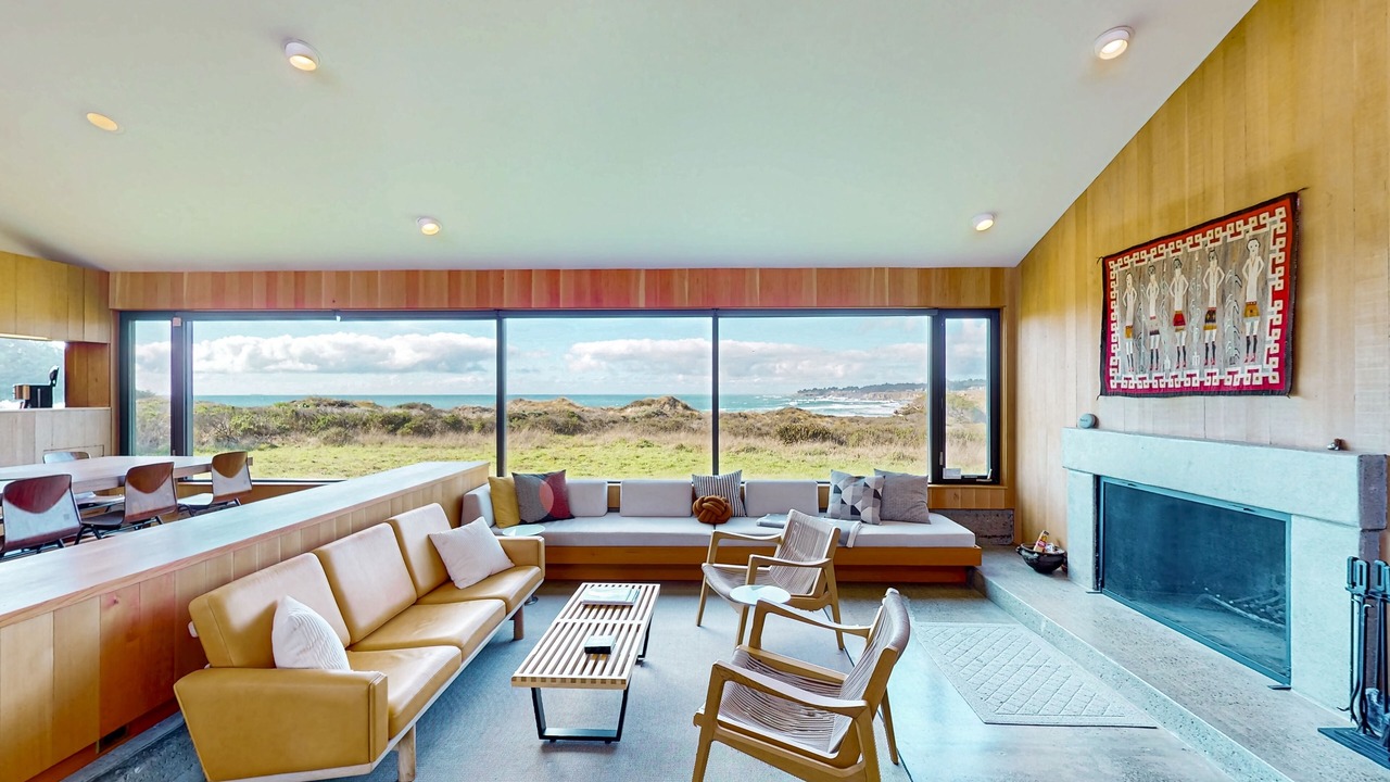 Photo of Livingroom in Sea Ranch