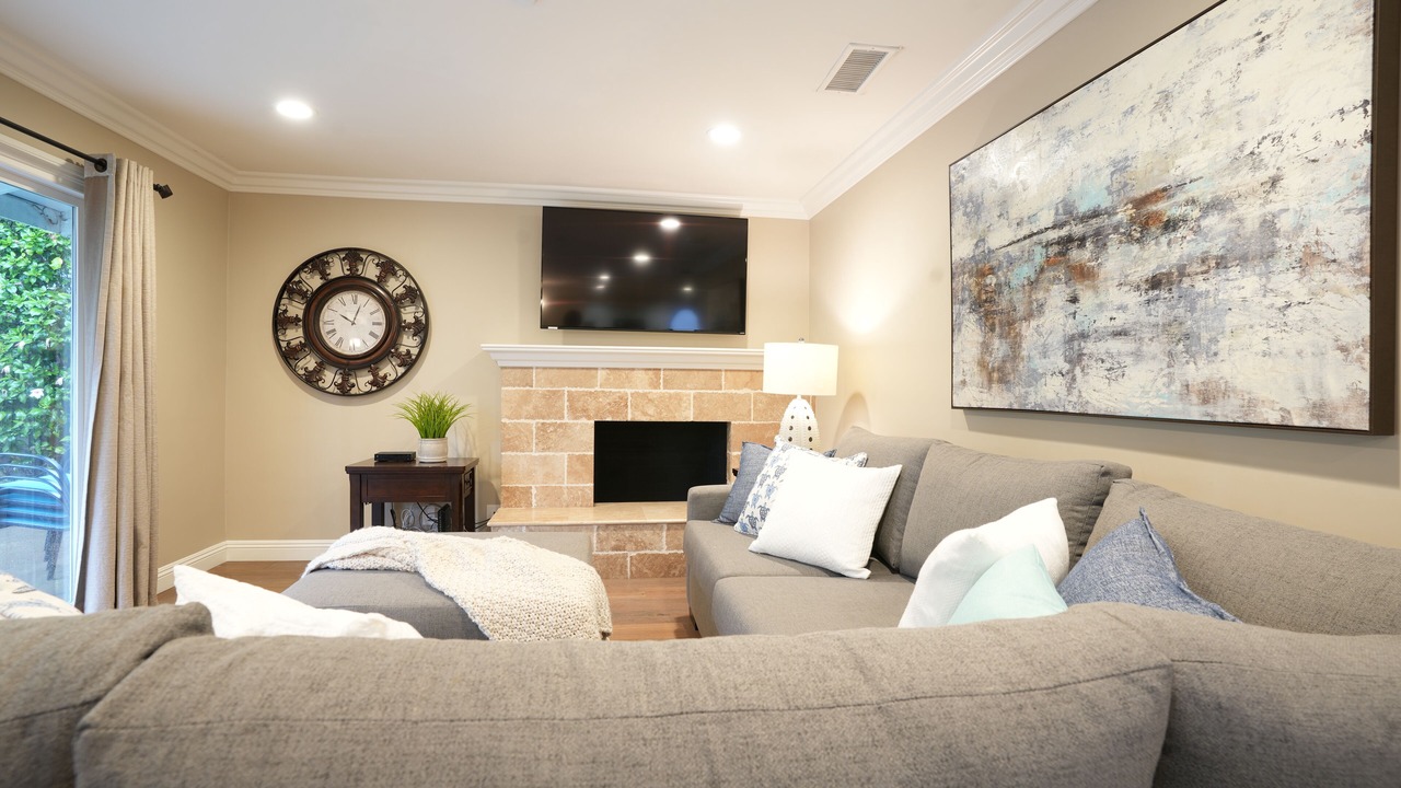 Photo of Livingroom in Anaheim Resort