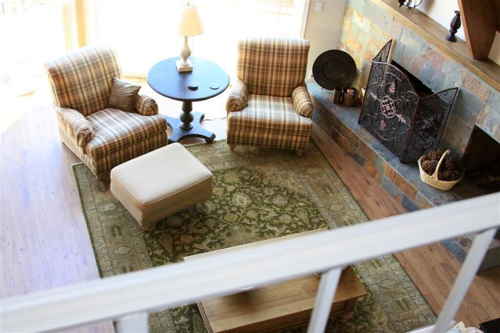 Photo of Bedroom in Lake Arrowhead