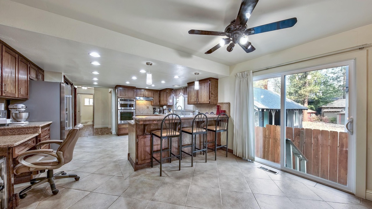 Photo of Kitchen in Lakeside Park