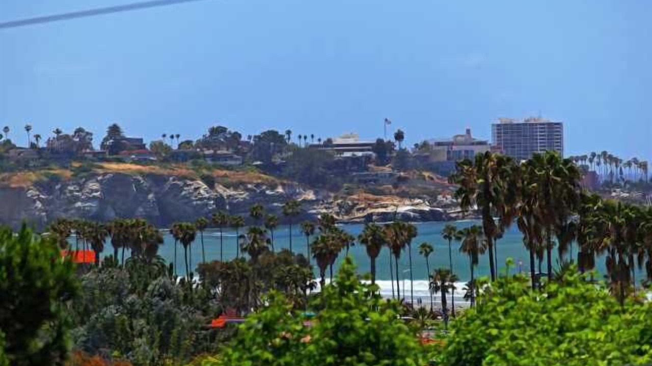 Photo of Bedroom in La Jolla Shores