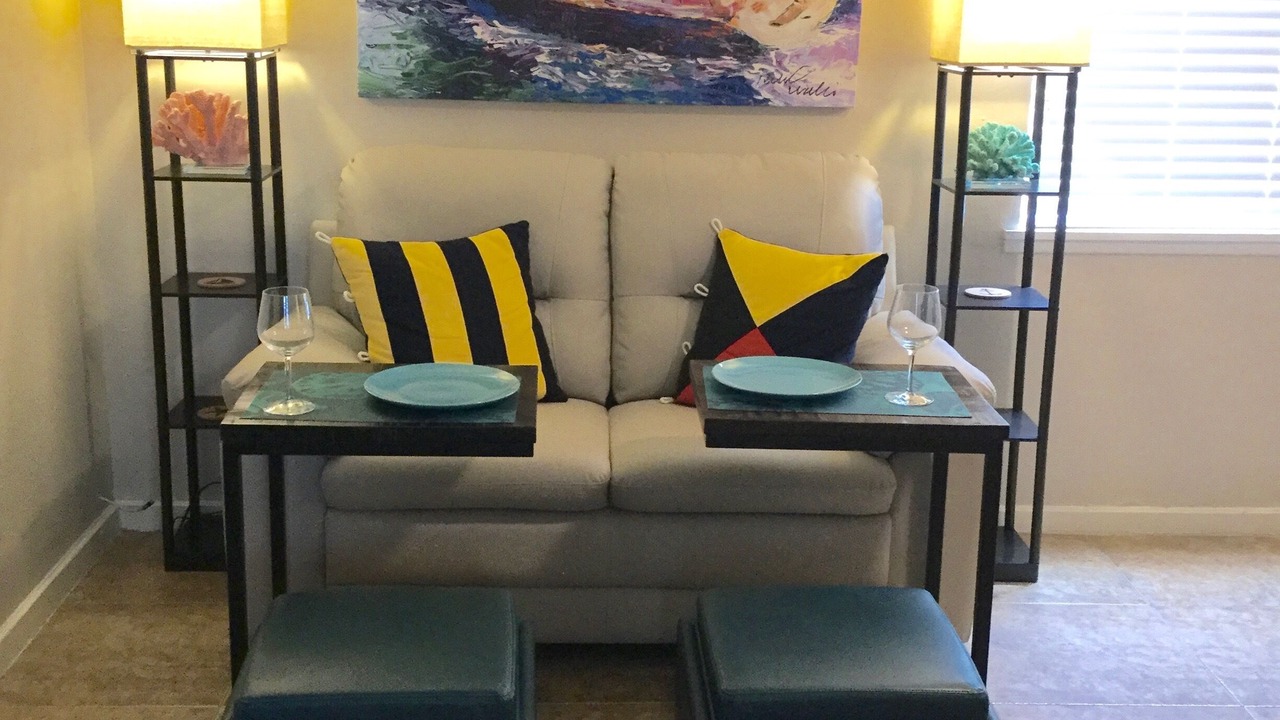 Photo of Livingroom in Balboa Peninsula