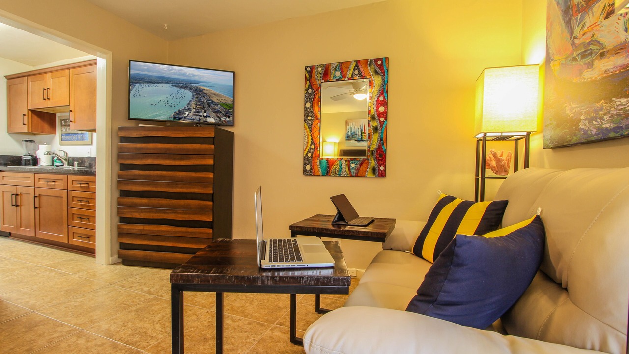 Photo of Livingroom in Balboa Peninsula