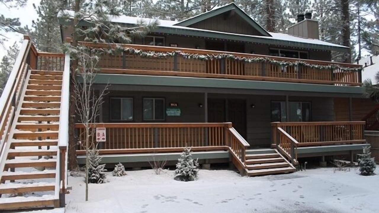 Photo of Outdoor in Summit Estates