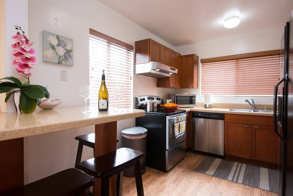 Photo of Kitchen in North of Wilshire