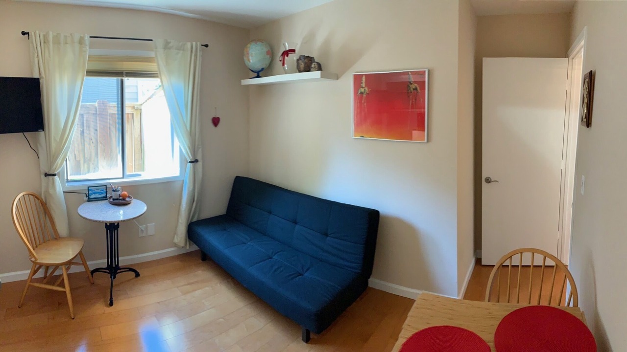 Photo of Livingroom in Davis