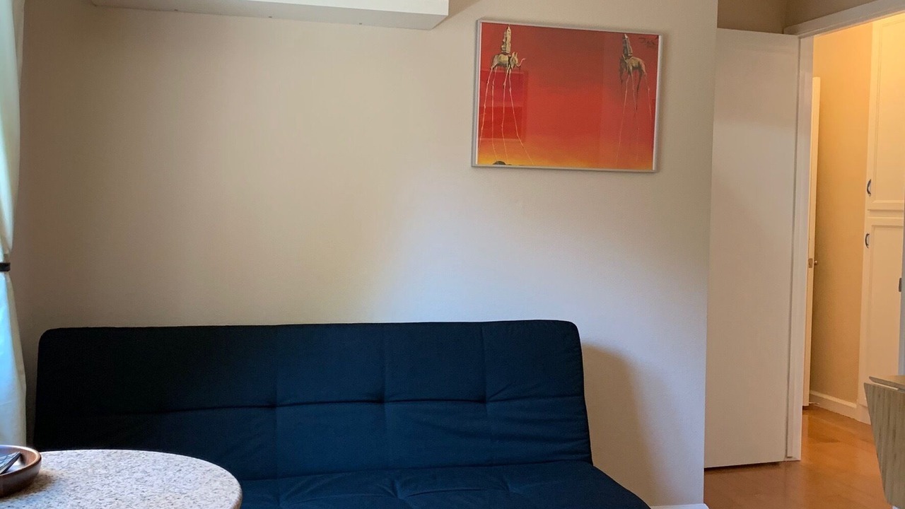 Photo of Livingroom in Davis