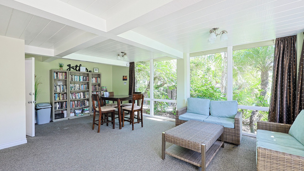 Photo of Livingroom in Townsite