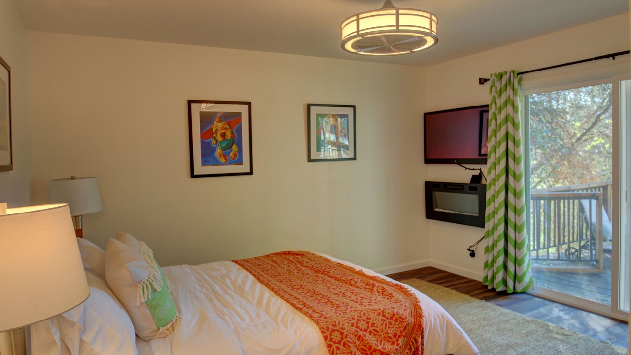 Photo of Livingroom in Groveland