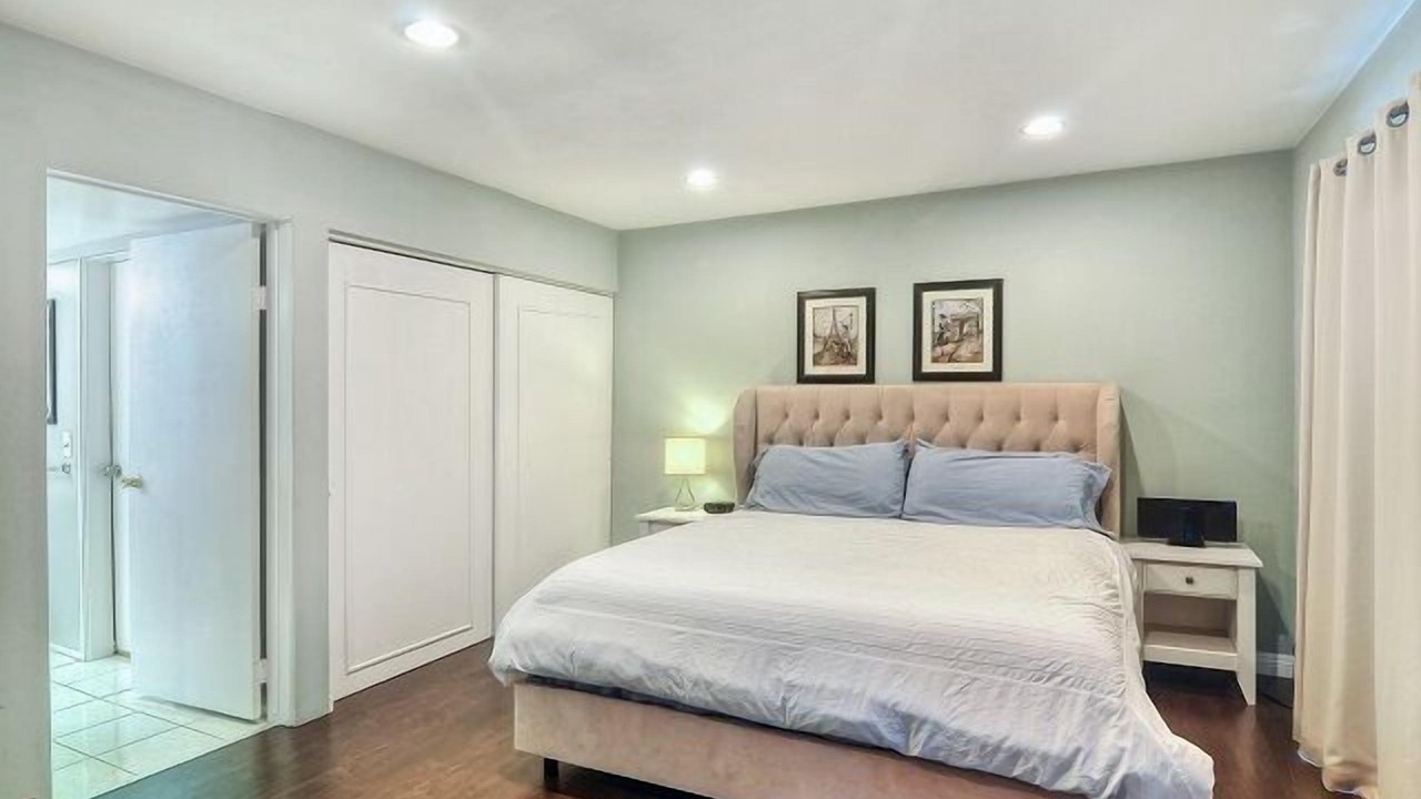Photo of Bedroom in Hermosa Village
