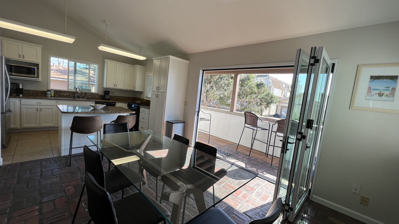 Photo of Bedroom in South Mission Beach