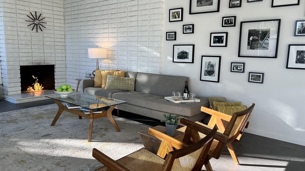 Photo of Bedroom in Racquet Club Estates