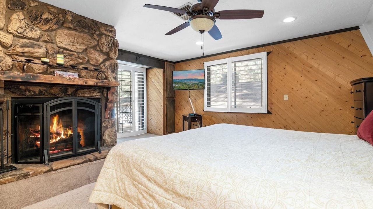 Photo of Bedroom in Summit Estates