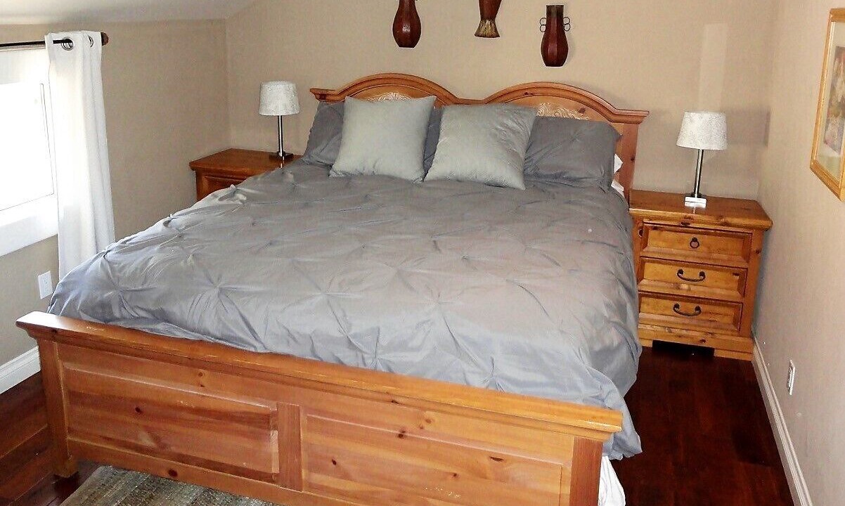 Photo of Bedroom in Woodland Hills
