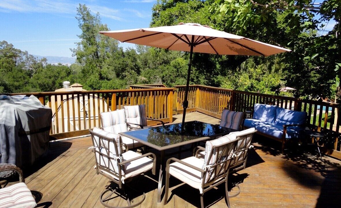 Photo of Outdoor in Woodland Hills