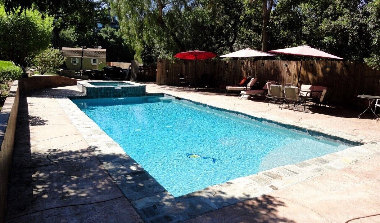 Photo of Outdoor in Woodland Hills