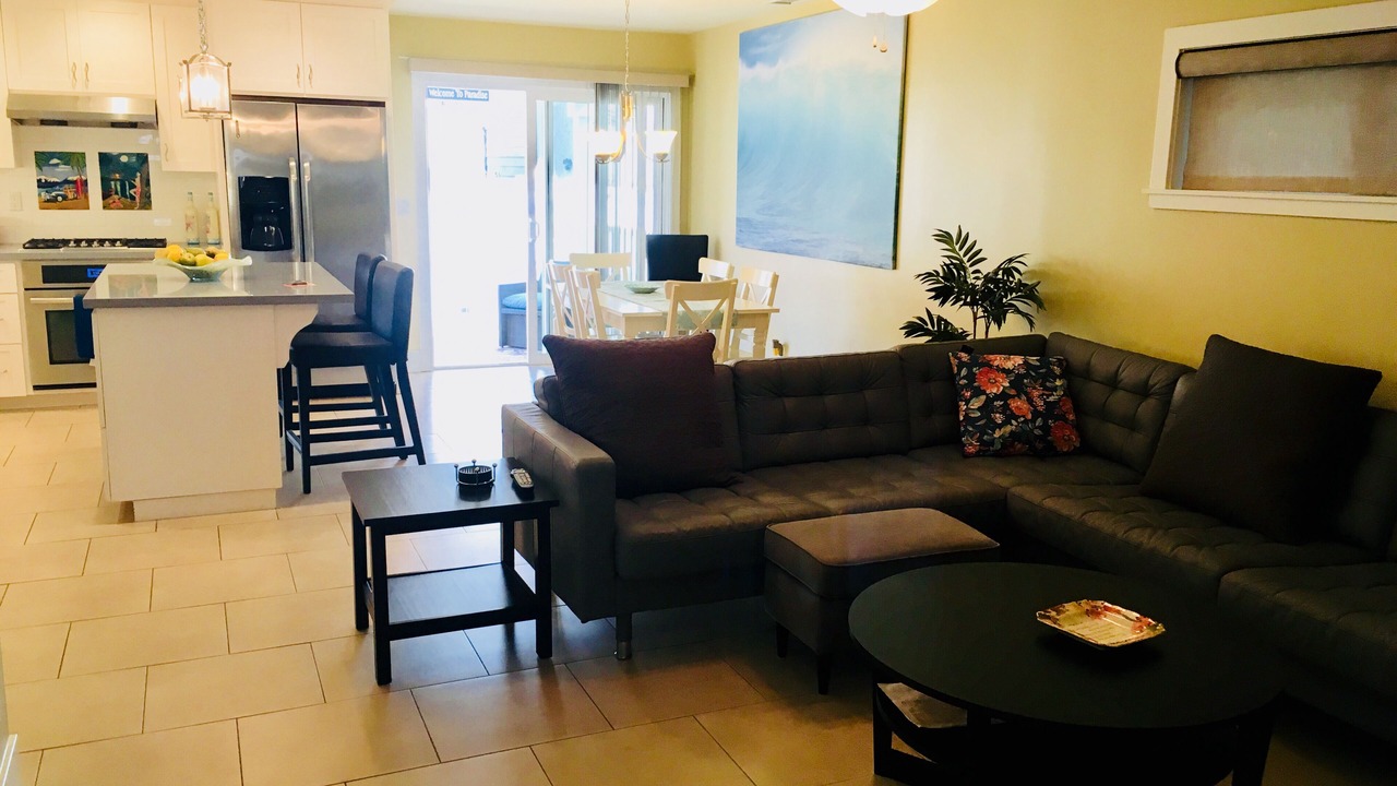 Photo of Livingroom in Old Towne