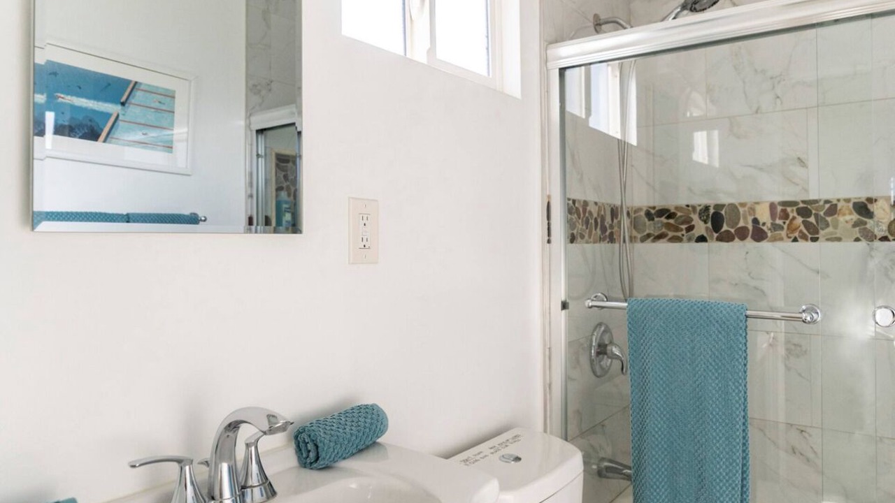 Photo of Bathroom in Naples