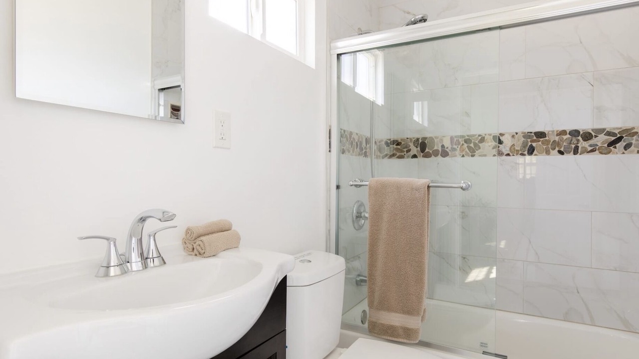 Photo of Bathroom in Naples