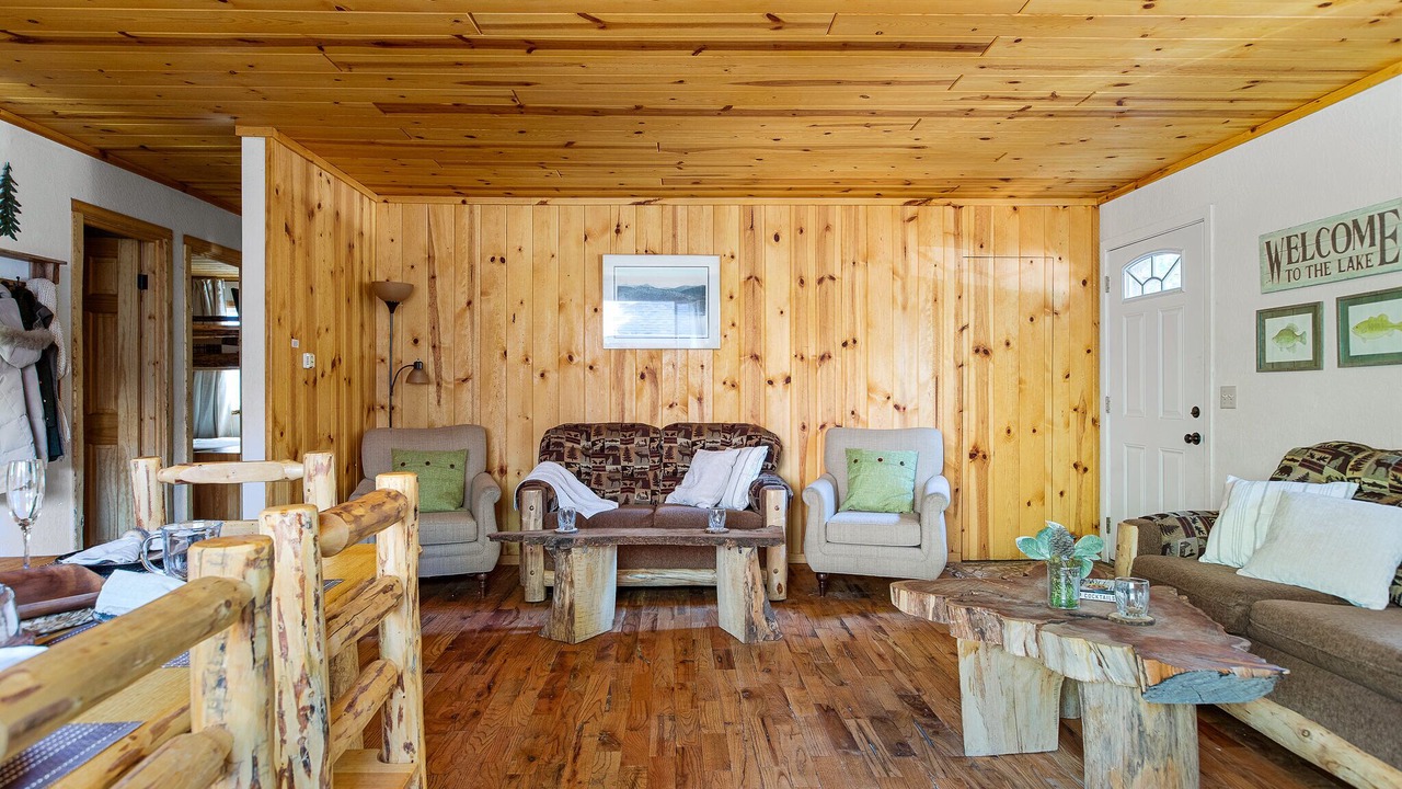 Photo of Bedroom in Green Valley Lake