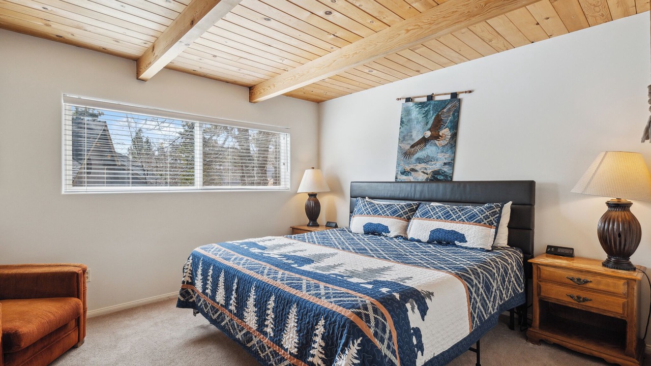Photo of Bedroom in Fawnskin