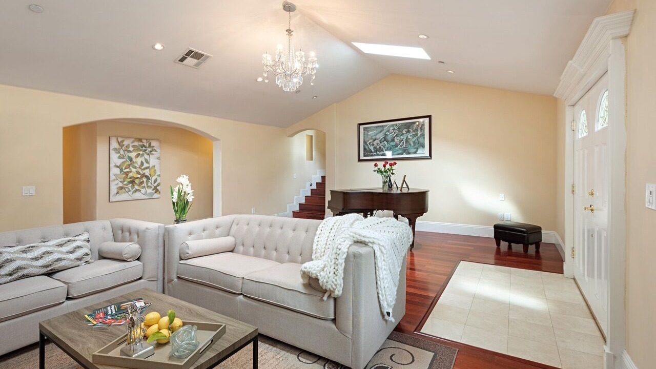 Photo of Livingroom in La Habra Heights