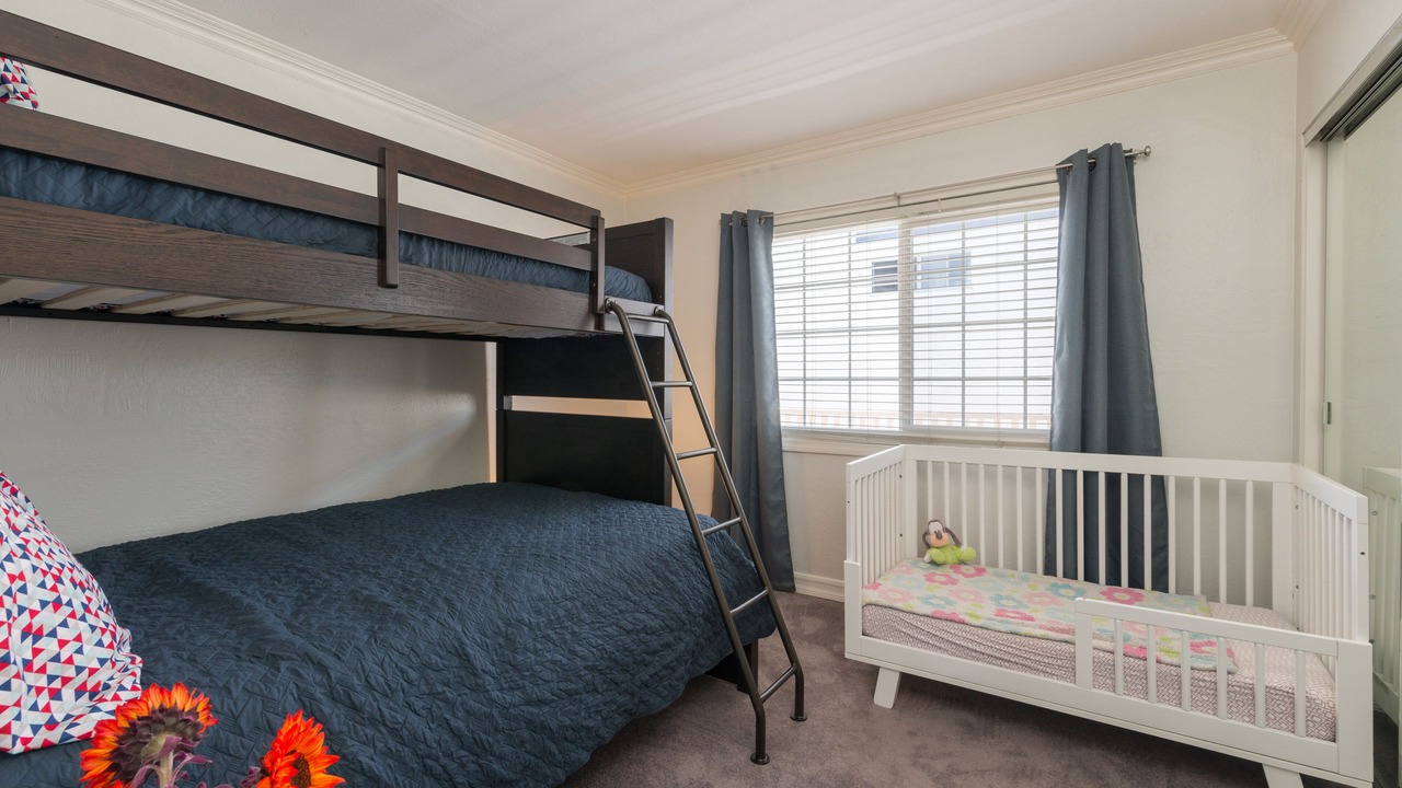 Photo of Bedroom in Lantern District