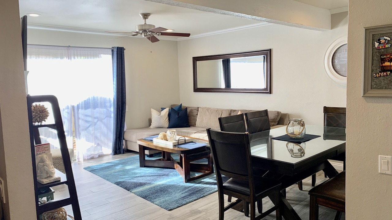 Photo of Livingroom in Hermosa Village