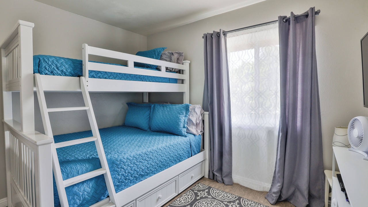 Photo of Bedroom in Hermosa Village