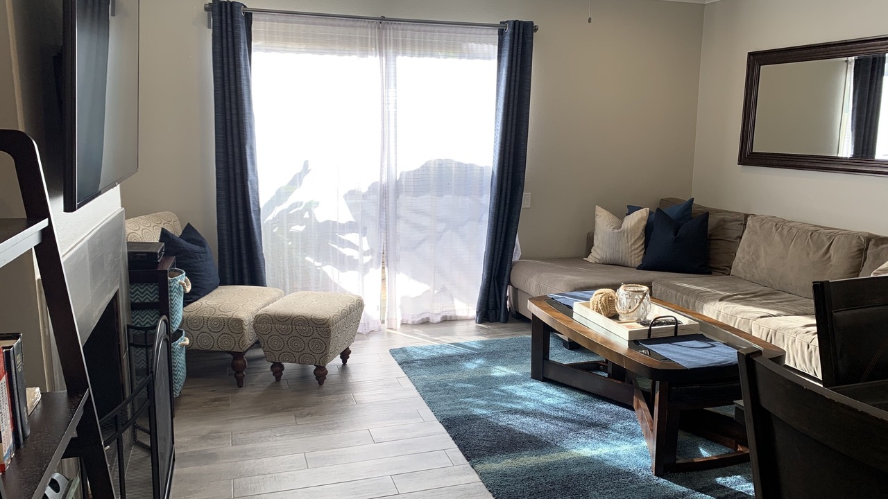 Photo of Livingroom in Hermosa Village
