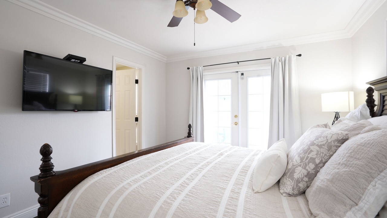 Photo of Bedroom in Hermosa Village