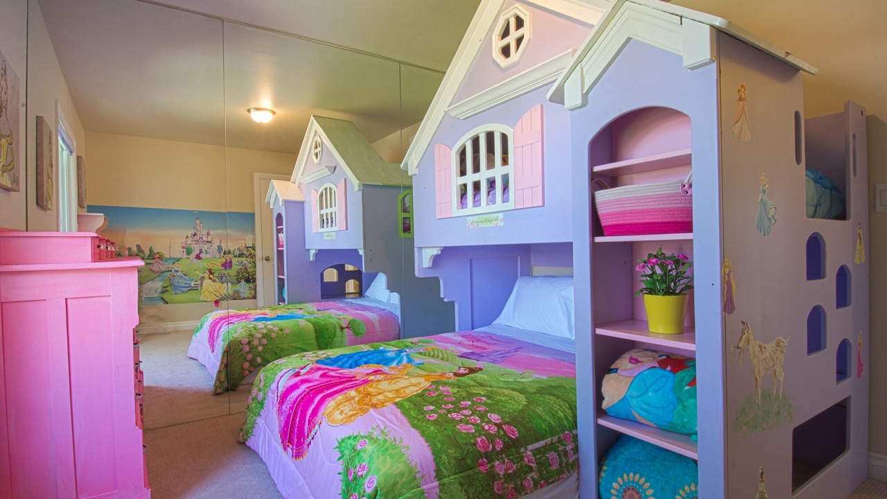 Photo of Bedroom in Northwest Anaheim